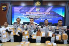 Dua Tersangka Pembawa 14,95 Kg Sabu dan 40.146 Butir Ekstasi Terancam Hukuman Mati