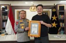 Kapolda Riau Apresiasi Dua Yayasan Dukung Pembangunan Jembatan Merah Putih Presisi