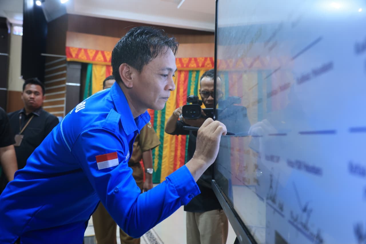 PWI Pekanbaru Ingatkan Kritik Pemerintah Harus Berbasis Fakta
