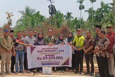 Insan Pendidikan Meranti, Donasikan Rp69,43 Juta Untuk Guru SMPN 5 Rangsang yang Rumahnya Terbakar