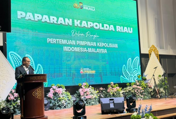Kapolda Riau Bahas Penanganan Karhutla dengan Polisi Malaysia