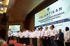 Pengurus PWI Kepri Dilantik, Wartawan Ditantang Punya ‘DNA Pejuang’ di Era AI