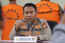 Peran Berbeda 8 Tersangka Sindikat SIM Palsu di Riau