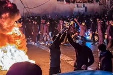 Kemlu Pastikan WNI di Iran Aman di Tengah Gelombang Protes