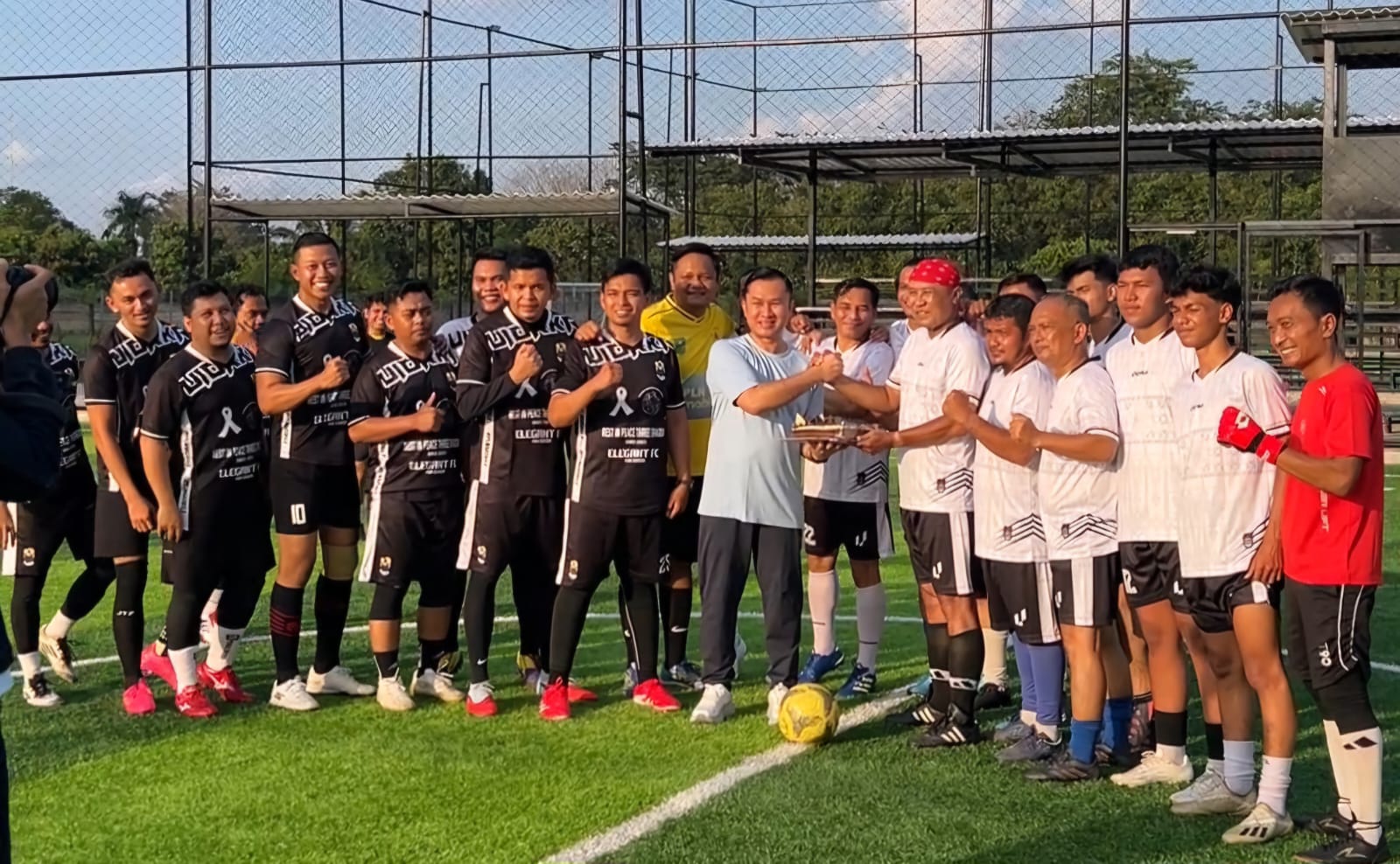 Meriahkan HPN, PLN dan PWI Riau Gelar Mini Soccer