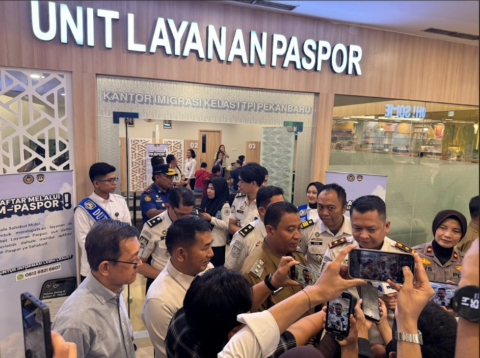Permudah Layanan Publik, Imigrasi Pekanbaru Buka Unit Layanan Paspor di Mal Ciputra 