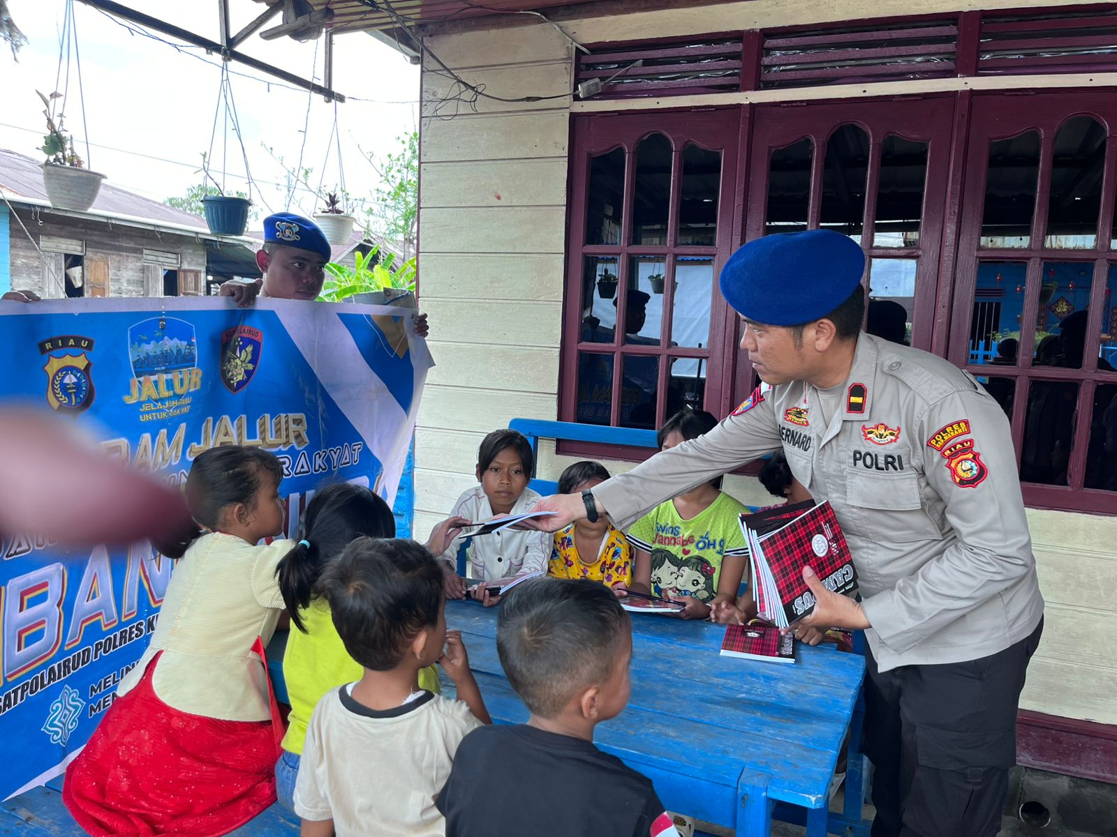 Sat Polairud Polres Meranti Jalankan Program JALUR di Desa Alai