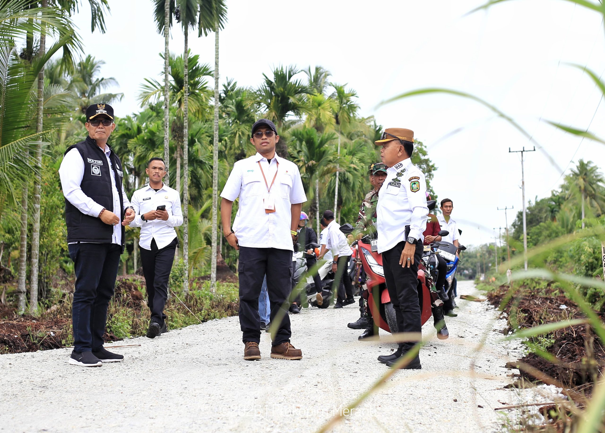 CSR PT ITA Bangun Jalan 1,8 Km di Batang Malas, Dorong Akses Ekonomi Warga
