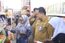 Produk Kedaluwarsa Ditemukan Saat Sidak Minimarket di Selatpanjang