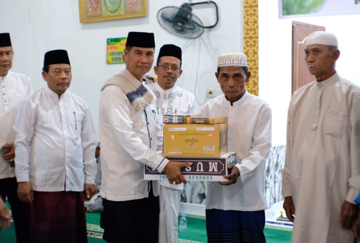 Sekda Meranti Ingatkan Bahaya Karhutla Saat Safari Ramadan di Sendaur