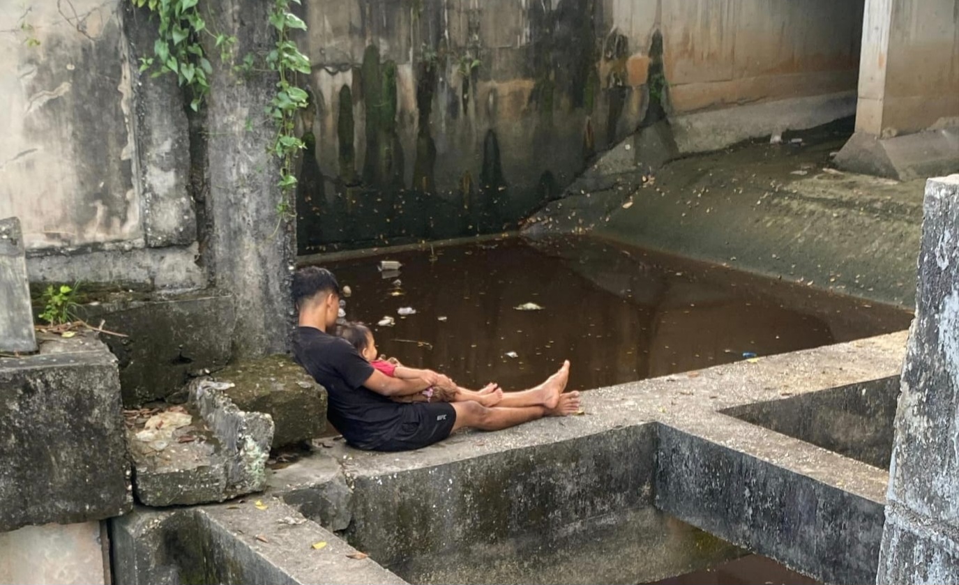 Anggota Polantas di Riau Gagalkan Rencana Aksi Bunuh Diri Pria Bawa Anak