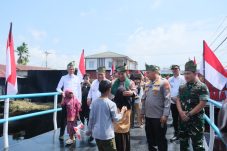 Kapolri Resmikan 80 Jembatan Merah Putih Presisi Tahap II di Riau