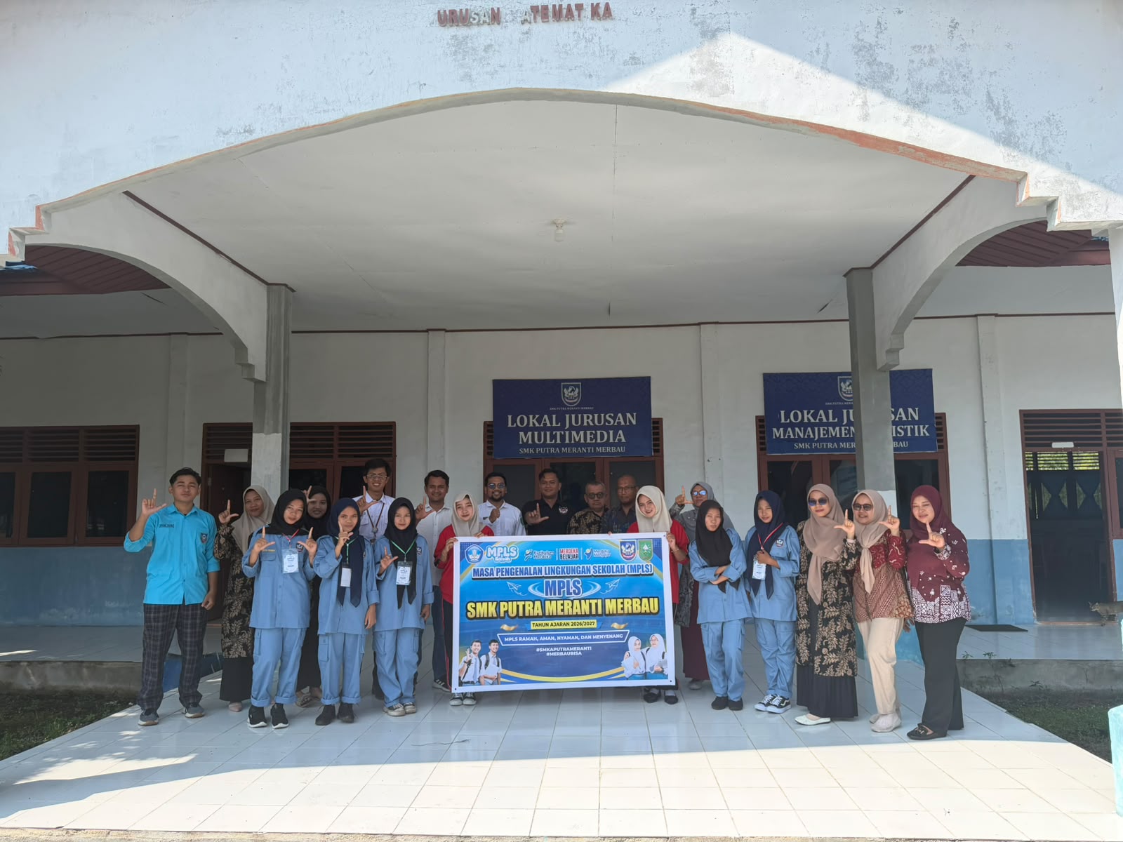 UPT Puskesmas Teluk Belitung Berikan Penyuluhan Pencegahan HIV/AIDS dan Edukasi Kesehatan Remaja pada MPLS SMK Putra Meranti Merbau
