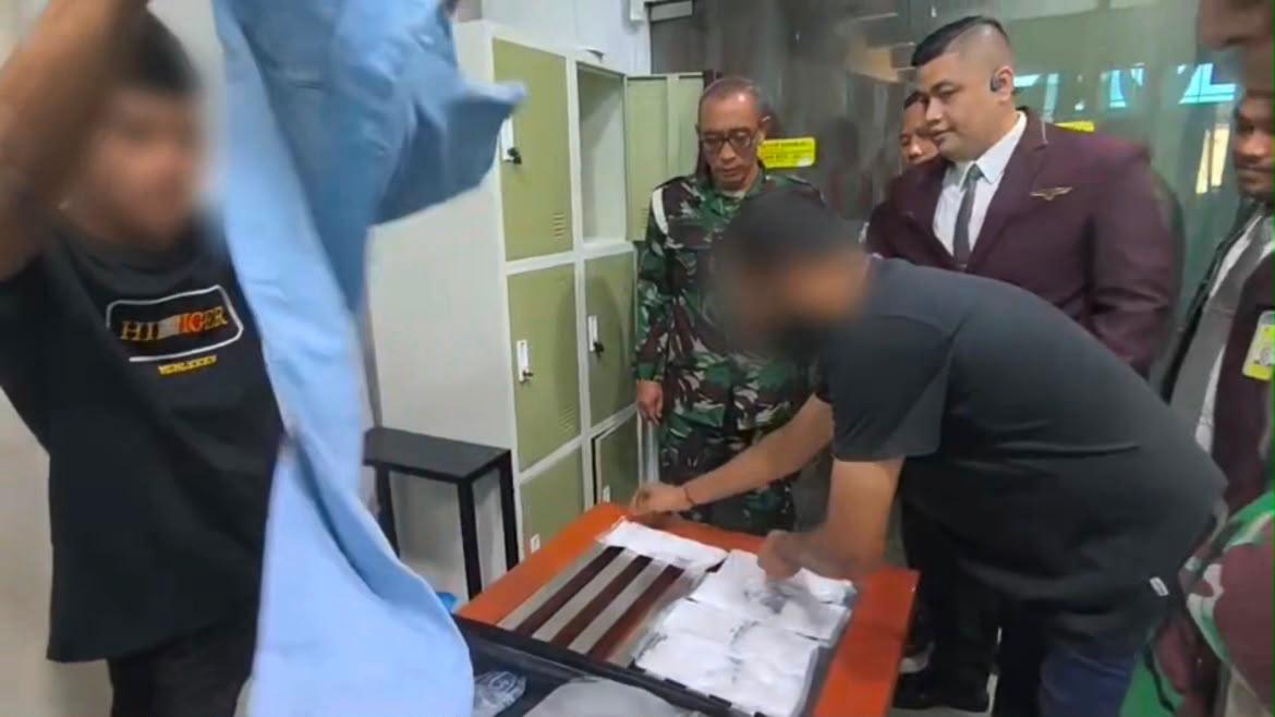 Polda Riau Sita 2 Kilogram Sabu Asal Aceh Disimpan Dalam Lipatan Celana Jeans 