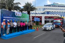 Polda Riau Kirim 60 Ton Bantuan untuk Korban Bencana NTT
