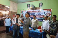 Dikawal Polisi Bersenjata, Beting Jadi Desa Terakhir Lakukan Pencabutan Nomor Urut