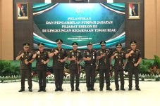 Enam Pejabat Baru Kejati Riau Dilantik, Ini Pesan Kajati